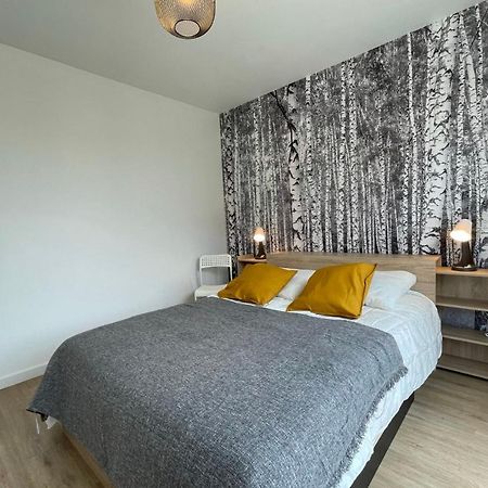 에스벨즈 Stylish House Near Chambray-Les-Tours 빌라 외부 사진